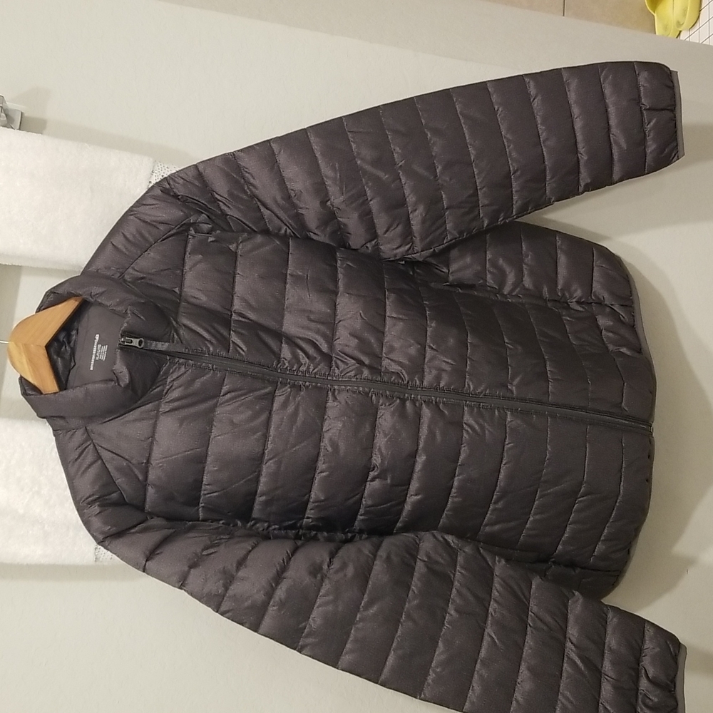 Mens gray jacket. NO RETURNS!!